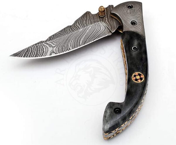 Folding Knives-06 - Image 4